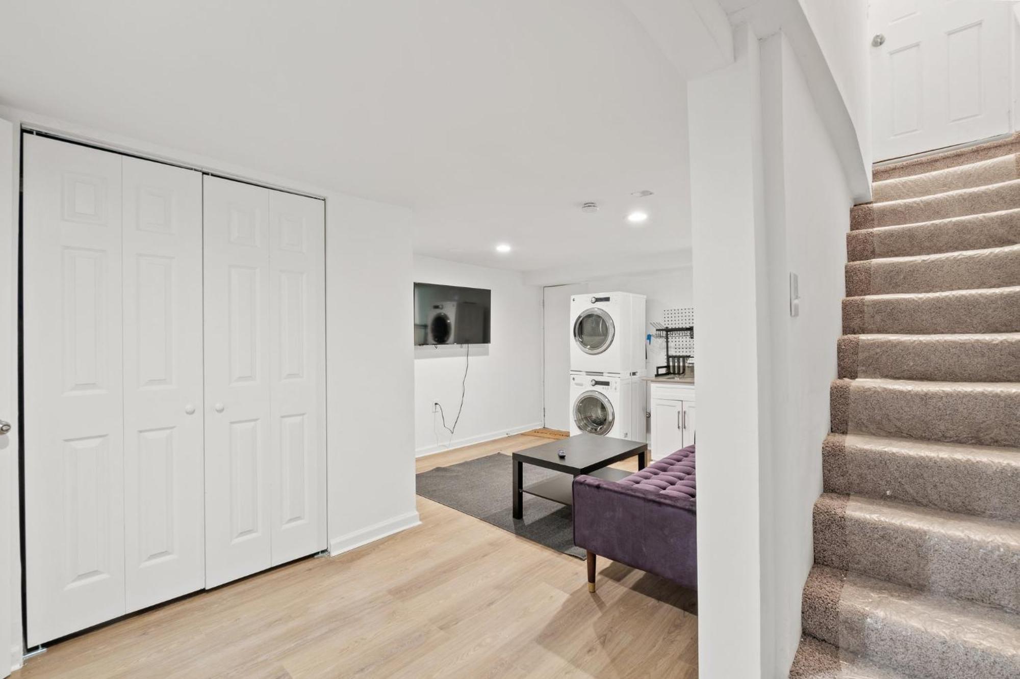 Negin 2903 - Basement Unit *