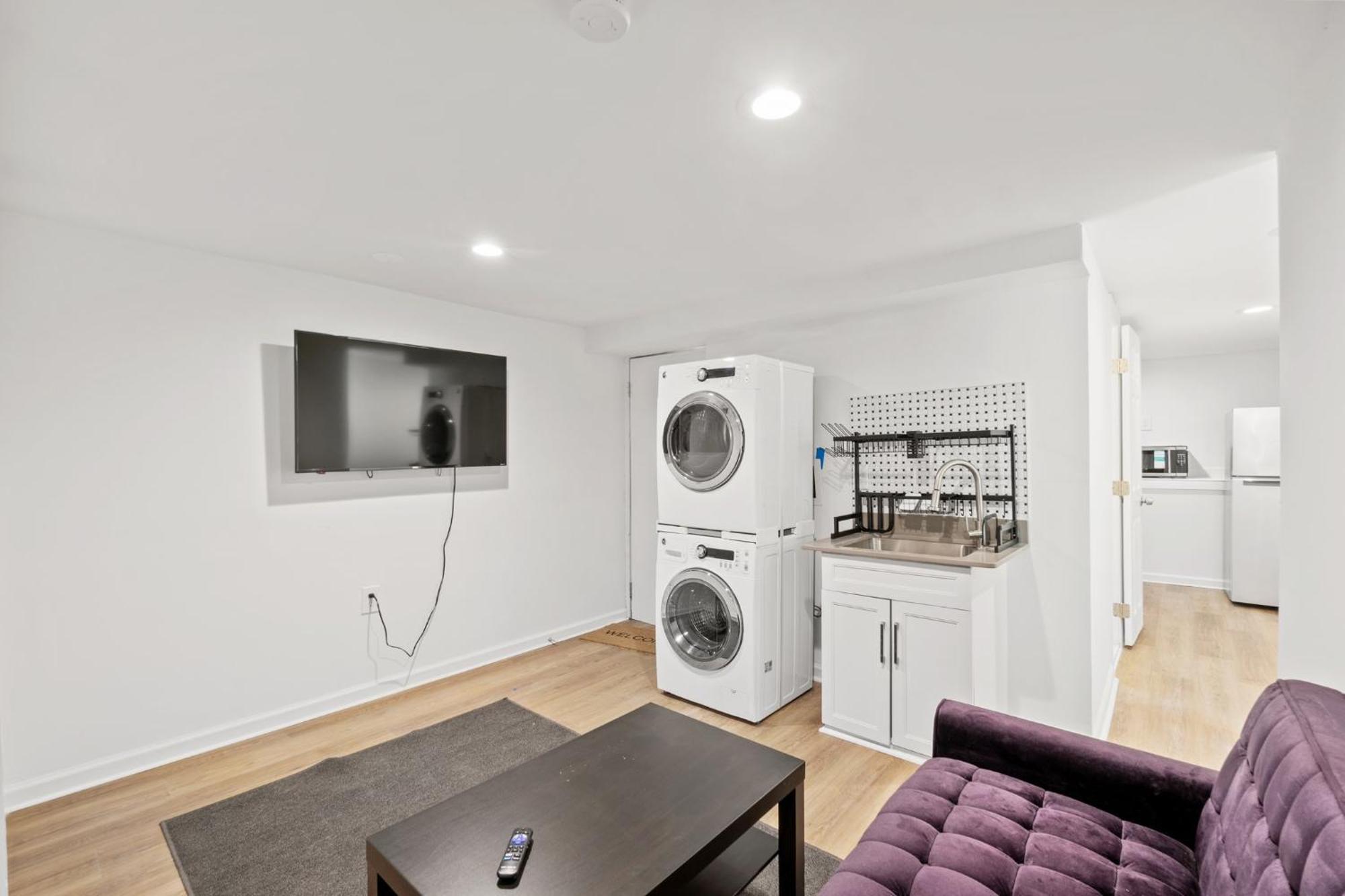 Negin 2903 - Basement Unit Apartment