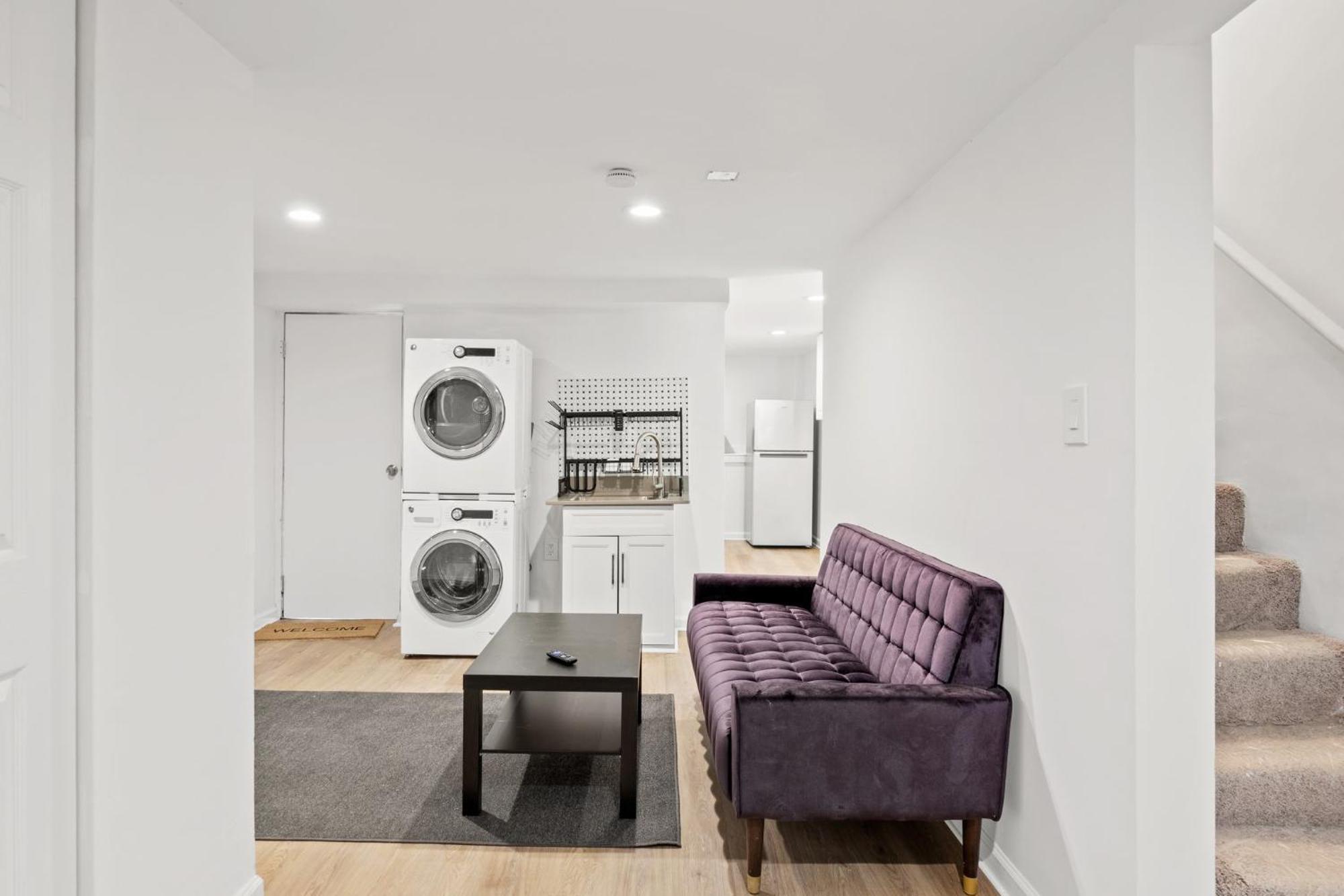 Negin 2903 - Basement Unit *
